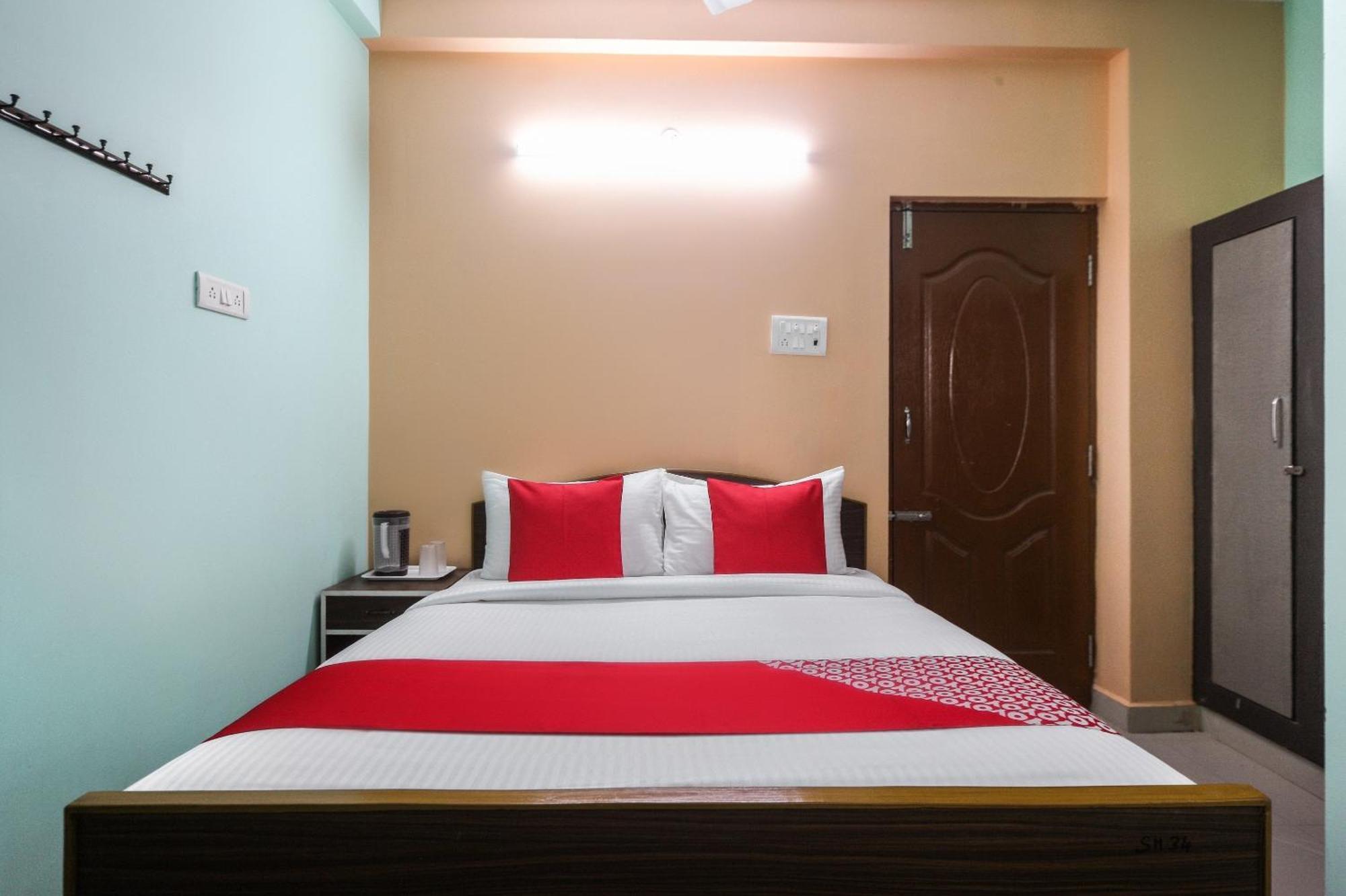 OYO 46874 Modern Guest House Chennai Exterior foto